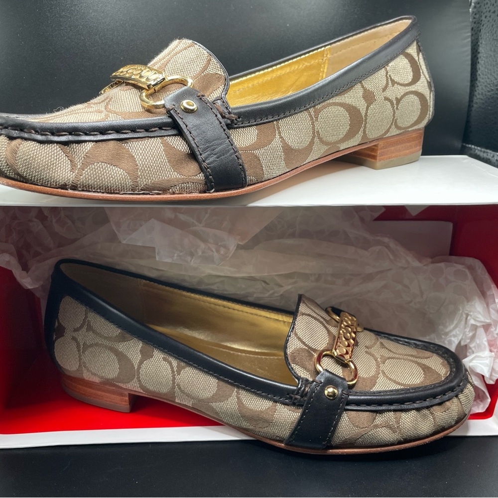 Coach Signature Pattern Brown Loafers excellent condition 9B
